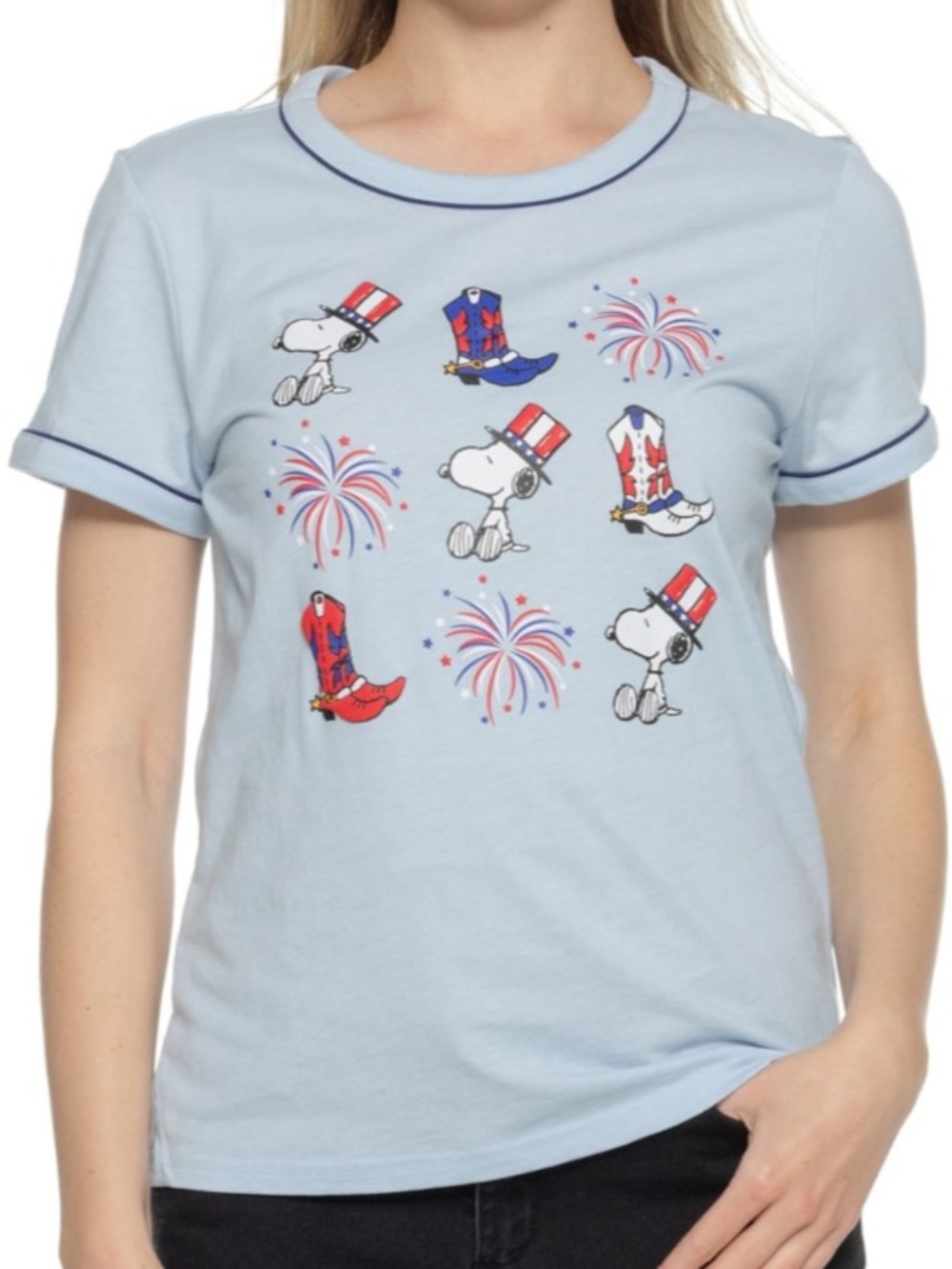 NWT PEANUTS Blue Snoopy Patriotic Cowboy Boots Short Sleeve Tee Size Medium - Picture 2 of 4